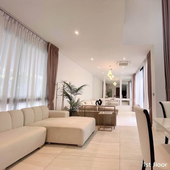 living room of The Gentry Phatthanakan 2 เดอะ เจนทริ พัฒนาการ 2