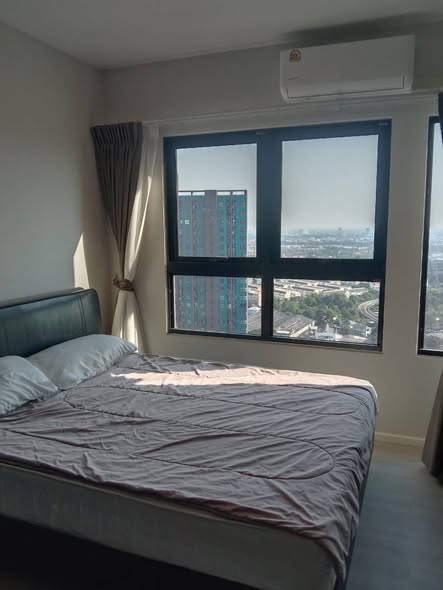 bedroom of The Key MRT Phetkasem 48