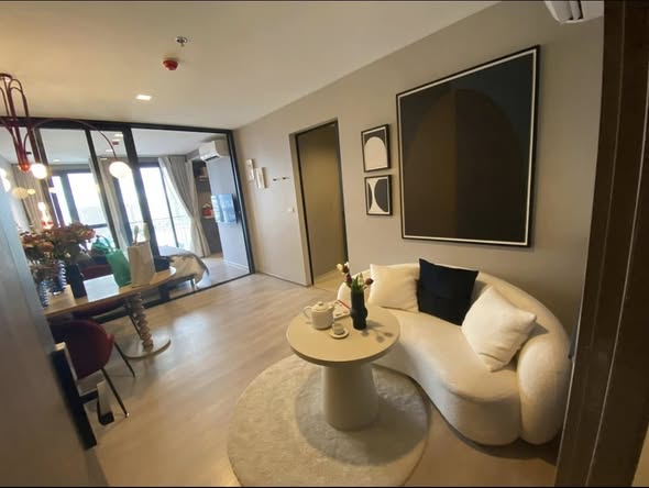 living room of THE LINE Phahonyothin Park