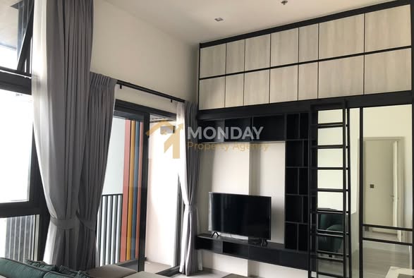 bedroom and room interior of THE LINE Sukhumvit 101