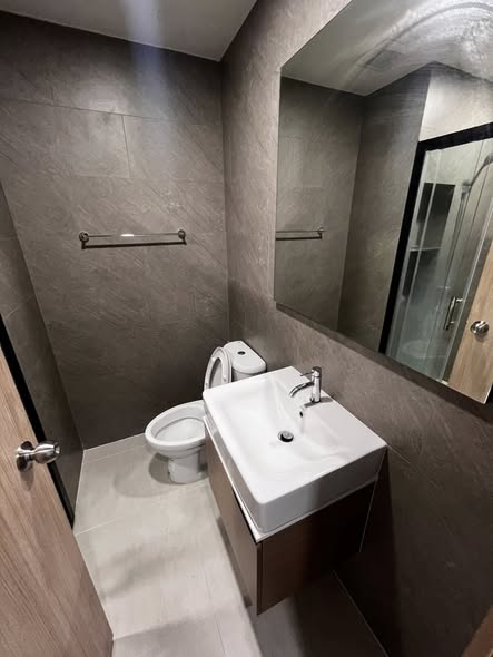 bathroom of The LIVIN Phetkasem