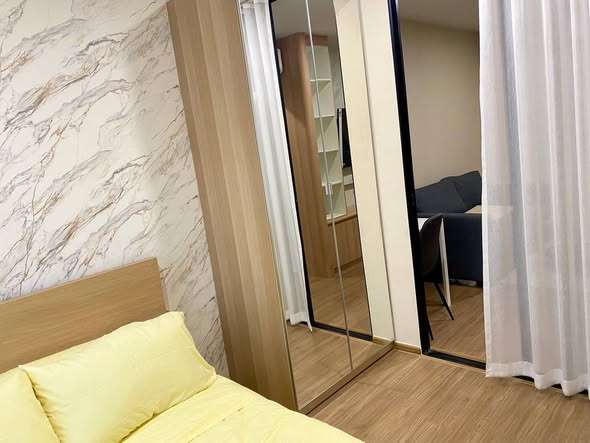 bedroom and room interior of The LIVIN Phetkasem