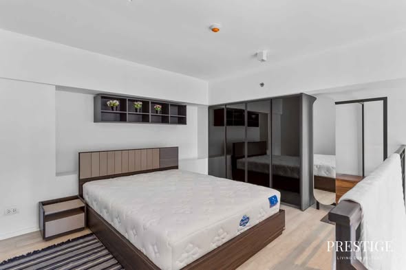 bedroom of The Lofts Silom by Raimon Land