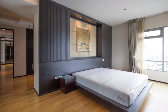 bedroom of The Madison