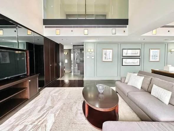 living room of The Met Condominium
