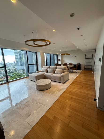living room of The Met Condominium