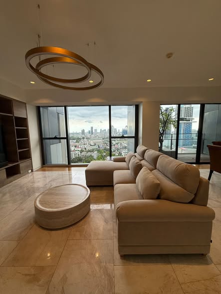 living room of The Met Condominium