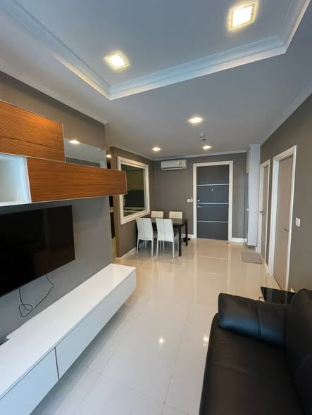 The Metropolis Samrong
