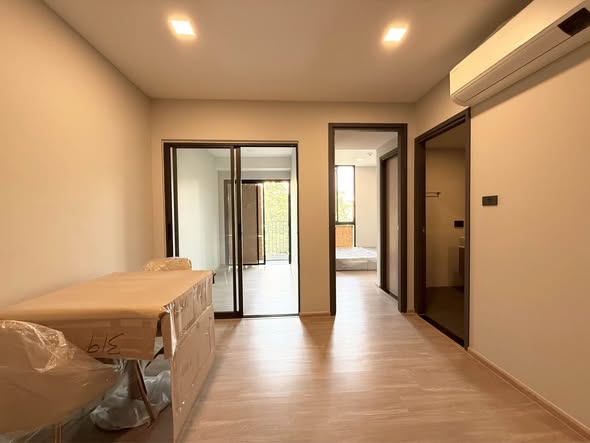 room interior of The Moment Ratchada 19