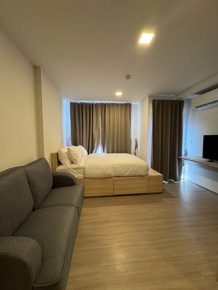 bedroom of THE MUVE Sukhumvit 107