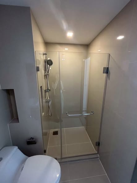 room interior and bathroom of The Nest Sukhumvit 71