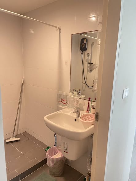 bathroom of The Niche ID Rama 2