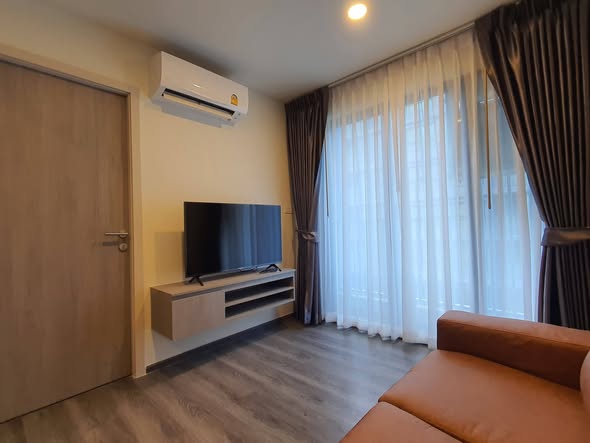 bedroom and room interior of The Origin Onnut