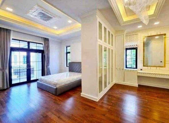 living room and bedroom of The Palazzo Srinagarindra
