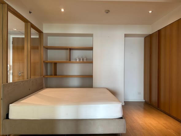 bedroom and room interior of The Pano