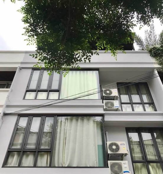 The PARK LANE Townhouses