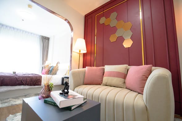 living room and bedroom of The Parkland Lite Sukhumvit – Paknam : เดอะ พาร์คแลนด์ ไลท์ สุขุมวิท – ปากน้ำ