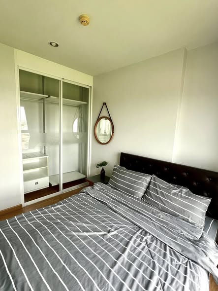 bedroom of The Parkland Phetkasem 56