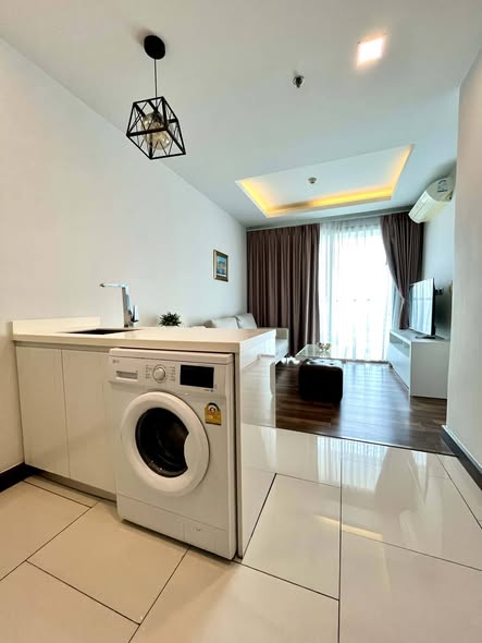 bedroom of The Peak Towers