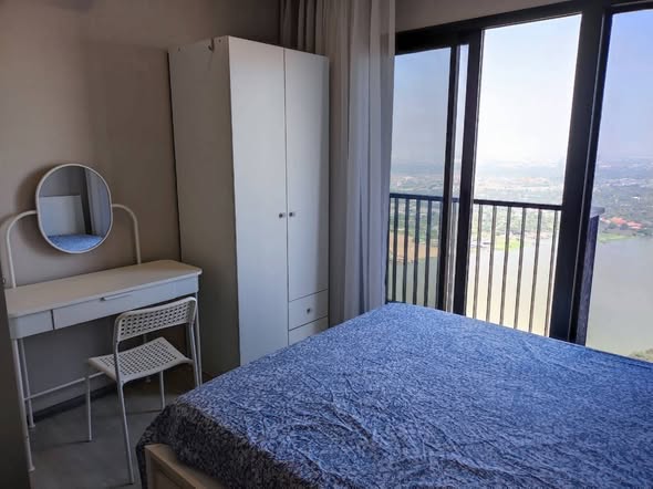 bedroom of The Politan Aqua