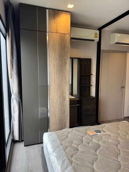 bedroom and room interior of The Politan Rive