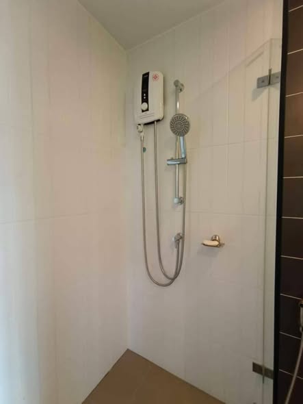 bathroom of The President Sathon-Ratchaphruek 2