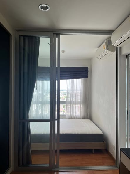 bedroom and room interior of The President Sathon-Ratchaphruek 3