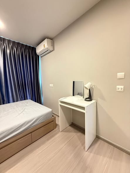 bedroom of The Privacy S101