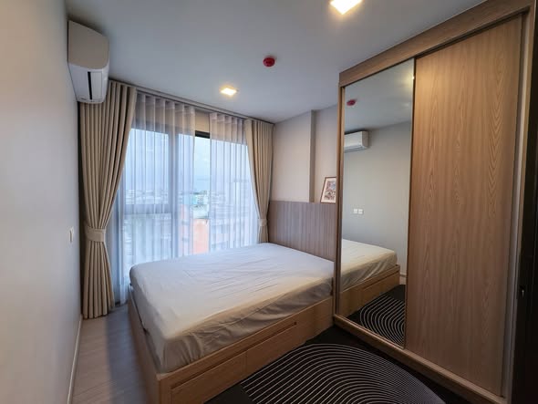 bedroom of The Privacy S101