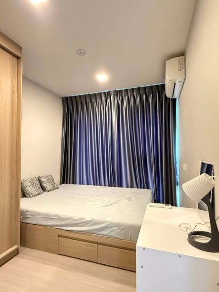 bedroom of The Privacy S101