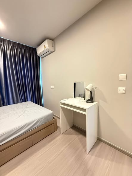 bedroom of The Privacy S101