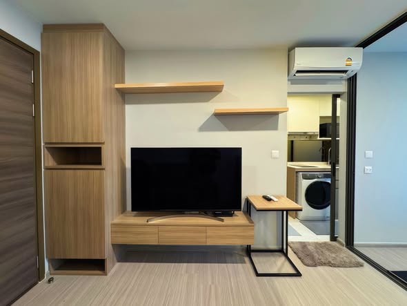 living room and room interior of The Privacy S101
