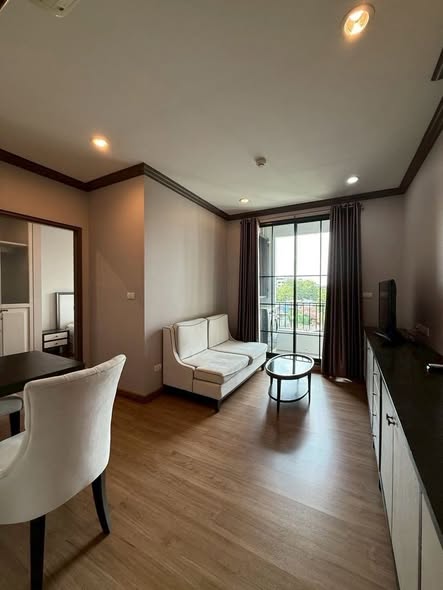 bedroom of The Reserve Kasemsan 3