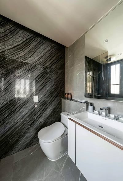 bathroom of The Reserve Sukhumvit 61