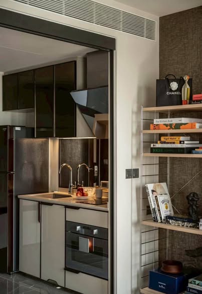 room interior and kitchen of The Reserve Sukhumvit 61