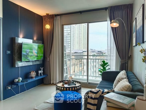 bedroom and living room of The Rich Residence Sukhumvit