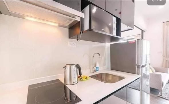 kitchen of The Rich Sathon-Taksin