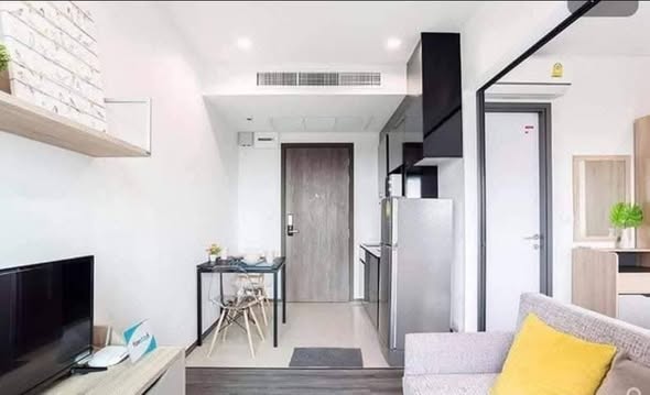 living room and room interior of The Rich Sathon-Taksin