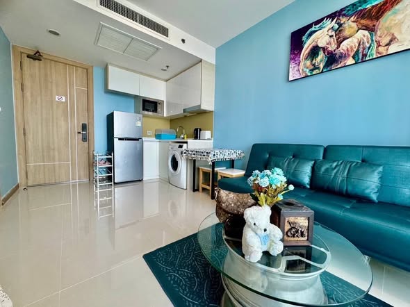 bedroom and living room of The Riviera Wongamat Beach : เดอะ ริเวียร่า วงศ์อมาตย์ บีช
