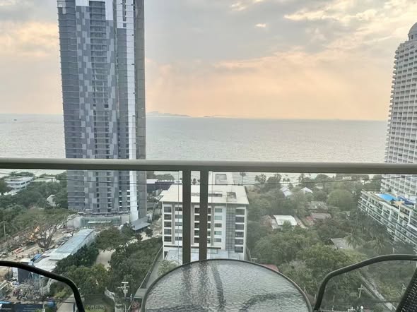 The Riviera Wongamat Beach : เดอะ ริเวียร่า วงศ์อมาตย์ บีช