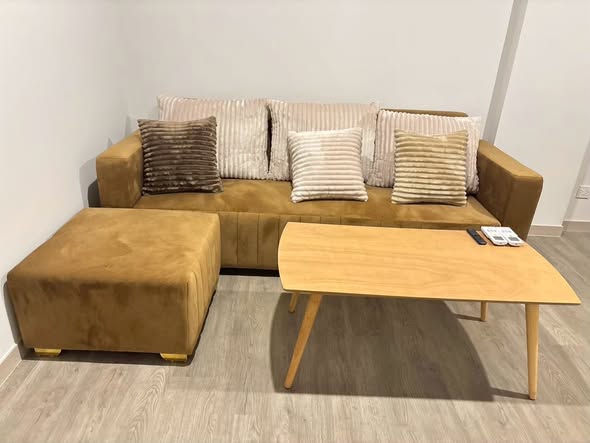 living room and room interior of The SHADE Sathon 1 (เดอะเชดด์ สาทร 1)