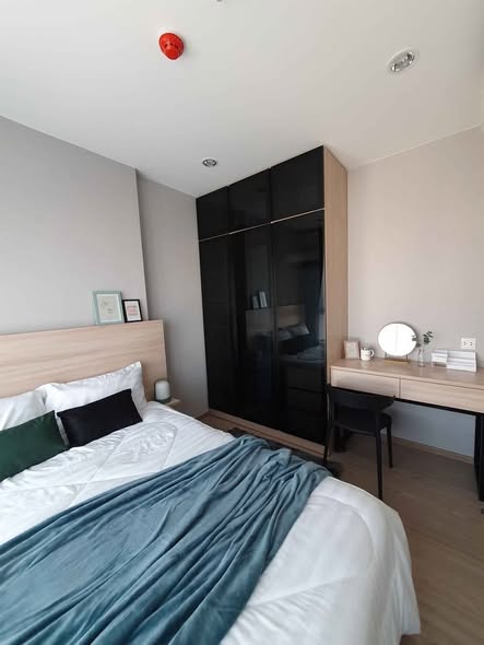 bedroom of The Tree Huamak Interchange