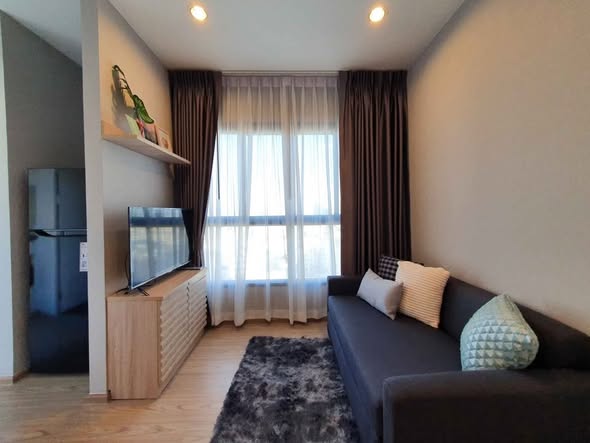 living room and bedroom of The Tree Huamak Interchange