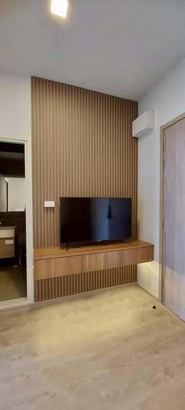 room interior of The Tree Pattanakarn-Ekkamai
