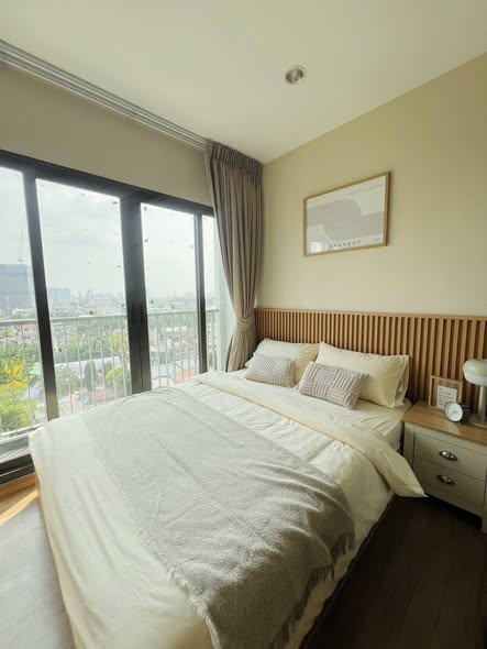 bedroom of The Tree Rio Bang-Aor Station