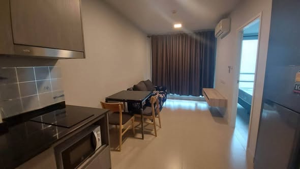 bedroom of The Ville Express