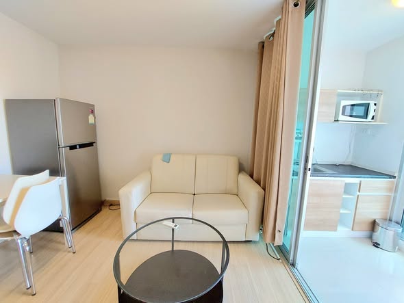 bedroom and room interior of The Viva Condo Petchkasem 68