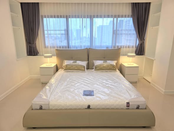 bedroom of THE WATERFORD (Thong Lo 11)