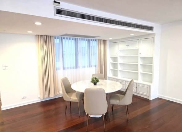 room interior of THE WATERFORD (Thong Lo 11)