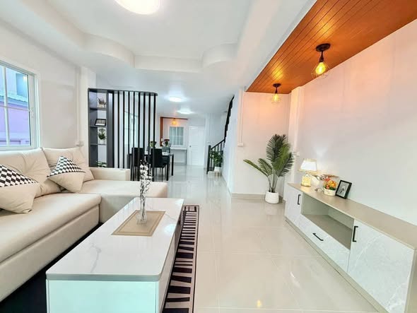 living room of Thewin Town House